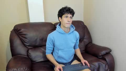 Snapshot of xam_collen chatting on 01.11.26 xam_collen online show from 01.11.26