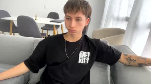 Snapshot of xamyu chatting on 02.11.25 Xam online show from 02.11.25