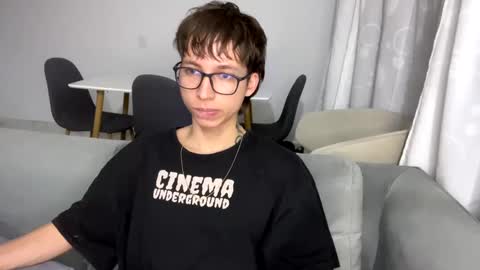 Snapshot of xamyu chatting on 02.18.25 Xam online show from 02.18.25