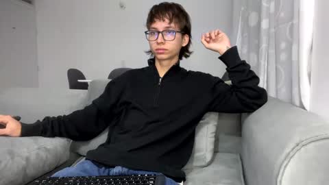 Snapshot of xamyu chatting on 02.26.25 Xam online show from 02.26.25