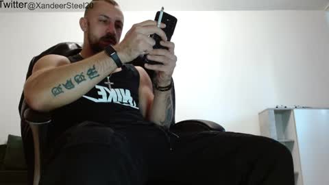 Snapshot of xandeer_steel chatting on 10.31.25 Master Xandeer online show from 10.31.25