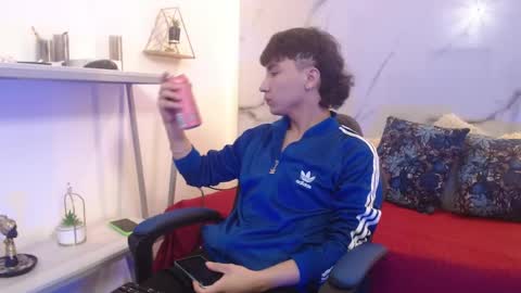 xandergrey8 online show from 04.28.26