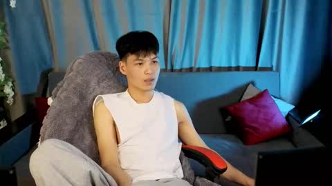 Snapshot of xannell chatting on 02.04.26 Elvin online show from 02.04.26