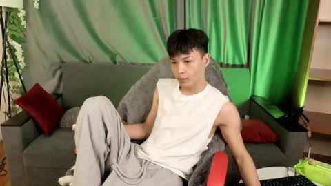 Snapshot of xannell chatting on 02.15.26 Elvin online show from 02.15.26