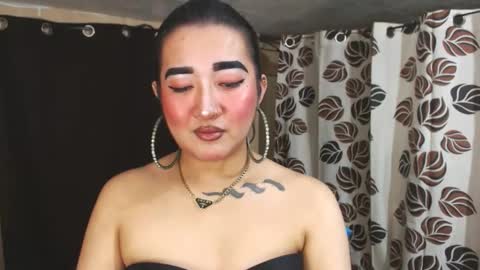 Nira   NOT INTO CHEAP GUYS  online show from 01.25.25