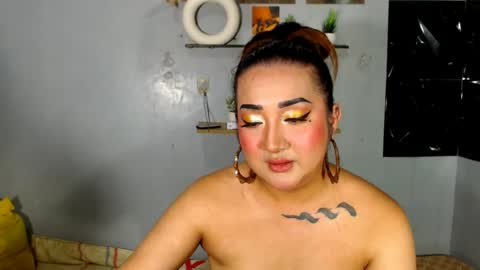 Nira   NOT INTO CHEAP GUYS  online show from 07.16.26
