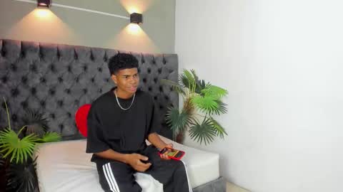 XAVI online show from 10.22.25