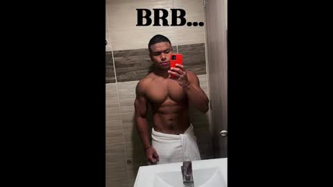 Snapshot of xavier_colleman chatting on 12.29.24 Xavier online show from 12.29.24