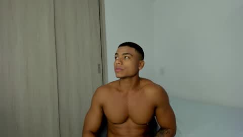 Snapshot of xavier_colleman chatting on 01.12.25 Xavier online show from 01.12.25