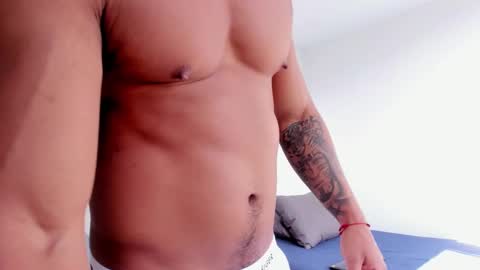 Snapshot of xavier_colleman chatting on 03.08.25 Xavier online show from 03.08.25