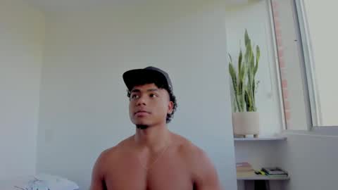 Snapshot of xavier_colleman chatting on 09.09.25 Xavier online show from 09.09.25