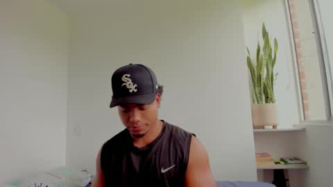 Snapshot of xavier_colleman chatting on 09.10.25 Xavier online show from 09.10.25