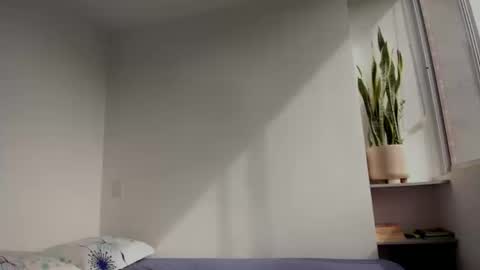 Snapshot of xavier_colleman chatting on 09.11.25 Xavier online show from 09.11.25