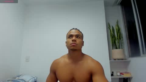 Snapshot of xavier_colleman chatting on 10.06.25 Xavier online show from 10.06.25