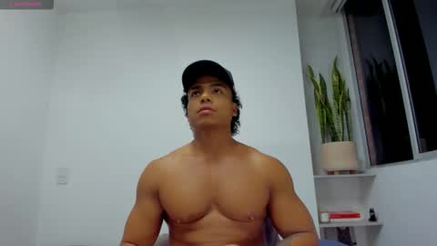 Snapshot of xavier_colleman chatting on 10.22.25 Xavier online show from 10.22.25