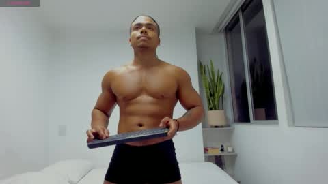 Snapshot of xavier_colleman chatting on 11.01.25 Xavier online show from 11.01.25