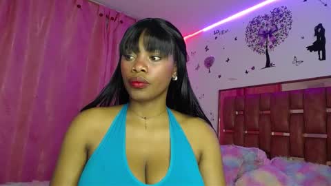 Snapshot of xayunrin chatting on 12.17.24 xayu online show from 12.17.24