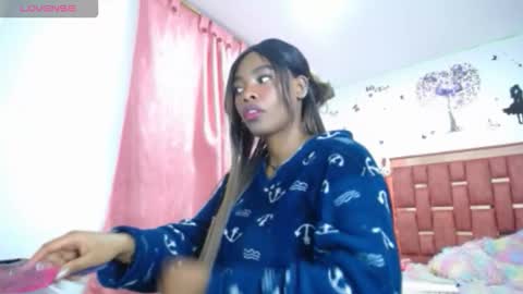 Snapshot of xayunrin chatting on 10.05.25 xayu online show from 10.05.25