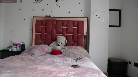 Snapshot of xayunrin chatting on 11.10.25 xayu online show from 11.10.25