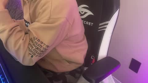 xburst online show from 12.15.24