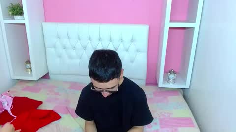 xcoupleplayxx online show from 05.03.26