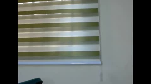 Snapshot of xcreamypussy chatting on 02.20.25 xcreamypussy online show from 02.20.25