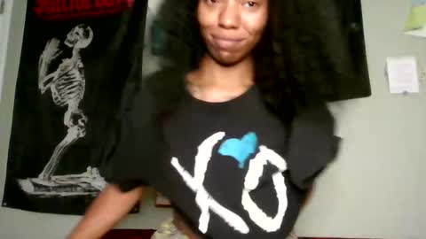 Snapshot of xcrimson732x chatting on 03.24.26 xcrimson732x online show from 03.24.26