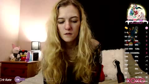 Snapshot of xelliee_rosex chatting on 12.21.24 EllieeRose online show from 12.21.24