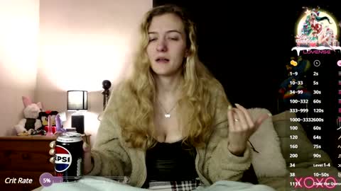 Snapshot of xelliee_rosex chatting on 12.31.24 EllieeRose online show from 12.31.24