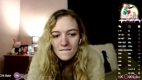 Snapshot of xelliee_rosex chatting on 01.08.25 EllieeRose online show from 01.08.25