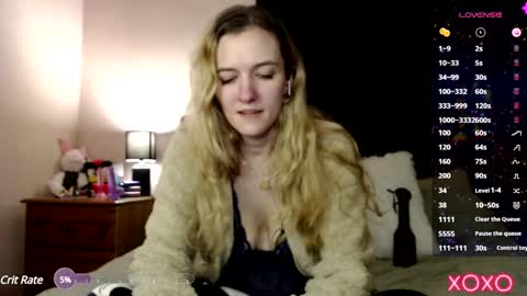 Snapshot of xelliee_rosex chatting on 01.25.25 EllieeRose online show from 01.25.25
