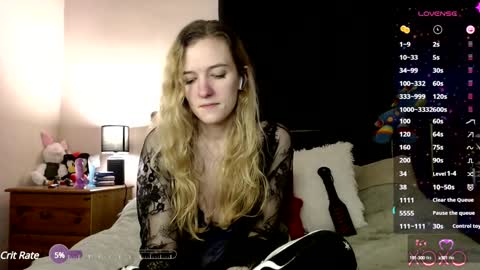 Snapshot of xelliee_rosex chatting on 02.06.25 EllieeRose online show from 02.06.25