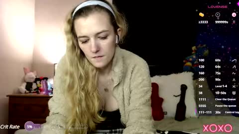 Snapshot of xelliee_rosex chatting on 02.15.25 EllieeRose online show from 02.15.25