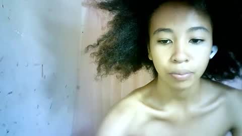 xenna610827 online show from 02.17.25