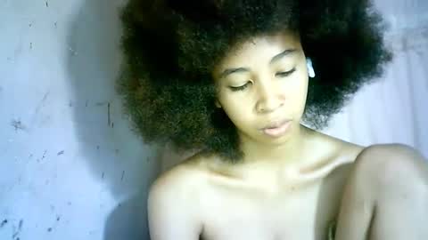 xenna610827 online show from 02.18.25