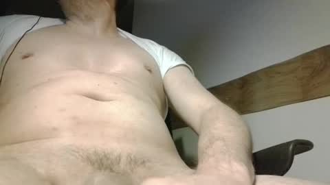 Snapshot of xgoldi1984 chatting on 01.10.25 MIHA online show from 01.10.25