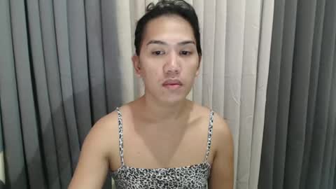 GWEN THOMPSON .......   online show from 12.04.24