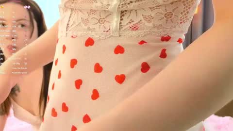 Luna and Lina online show from 04.30.26