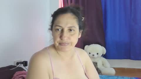Snapshot of xime5144838 chatting on 01.06.25 Ximena online show from 01.06.25