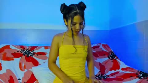 XIMENA  1 online show from 02.18.25