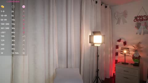 Snapshot of ximena_cortez3 chatting on 12.15.24 Ximena cortez online show from 12.15.24