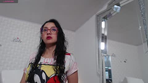 Snapshot of ximenaa_suarez chatting on 01.17.25 ximena suarez online show from 01.17.25