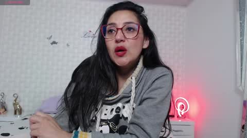 Snapshot of ximenaa_suarez chatting on 01.21.25 ximena suarez online show from 01.21.25