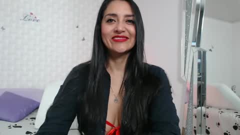 Snapshot of ximenaa_suarez chatting on 01.29.25 ximena suarez online show from 01.29.25