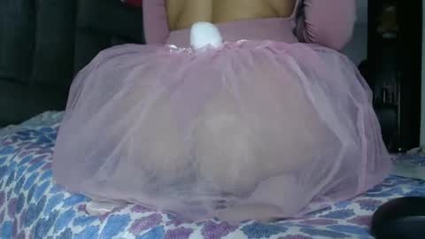 Snapshot of ximenaa_suarez chatting on 10.03.25 ximena suarez online show from 10.03.25