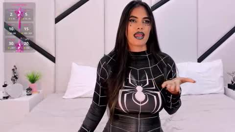 Snapshot of ximenacosta chatting on 10.31.25 ximenacosta online show from 10.31.25