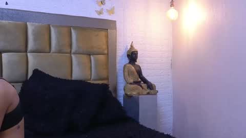 Snapshot of ximenawilliamss chatting on 11.05.25 ximena online show from 11.05.25