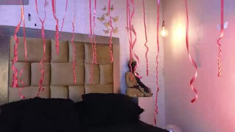 Snapshot of ximenawilliamss chatting on 11.14.25 ximena online show from 11.14.25