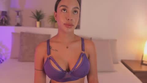  X I O M A R A  online show from 07.12.26