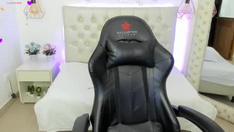 xiomara_cortes online show from 01.20.25